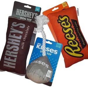 Hershey's Squeaky Dog Toys Bundle 3pc Reese's Kisses‎ Milk Chocolate Plush Rope